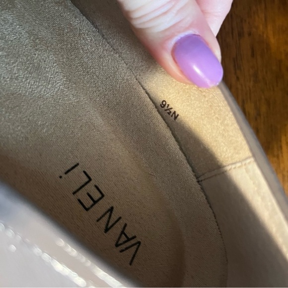 VANELi Women's Zaya platform loafer Like new condition. Women’s size 9.5 Narrow - Picture 11 of 14